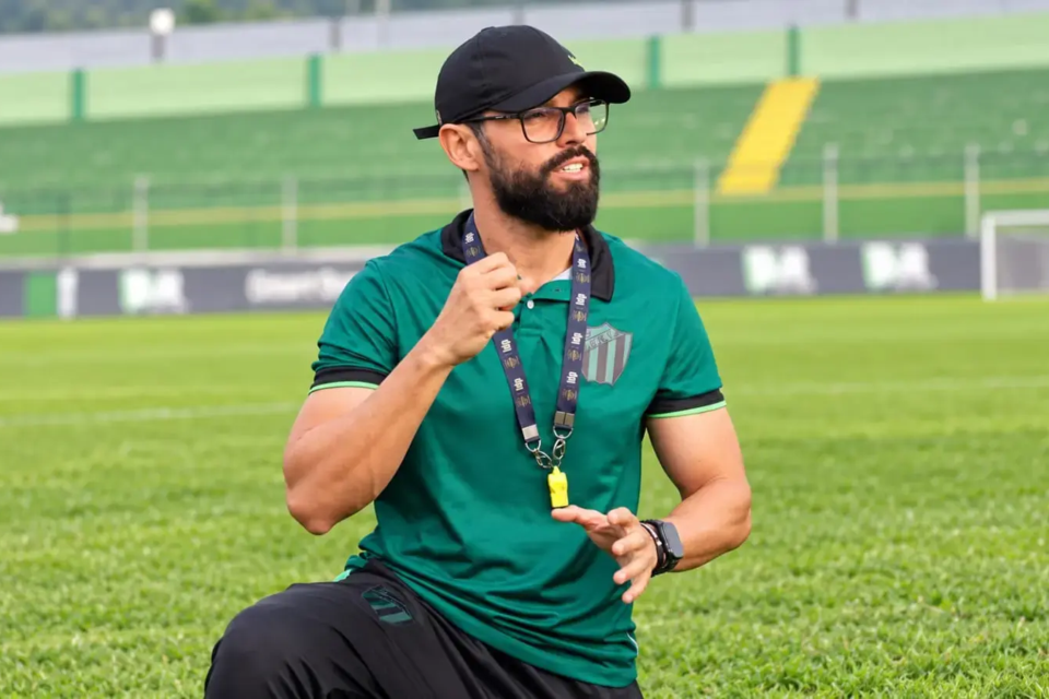 Luan Carlos deixa o Rio Verde após conquistar o acesso