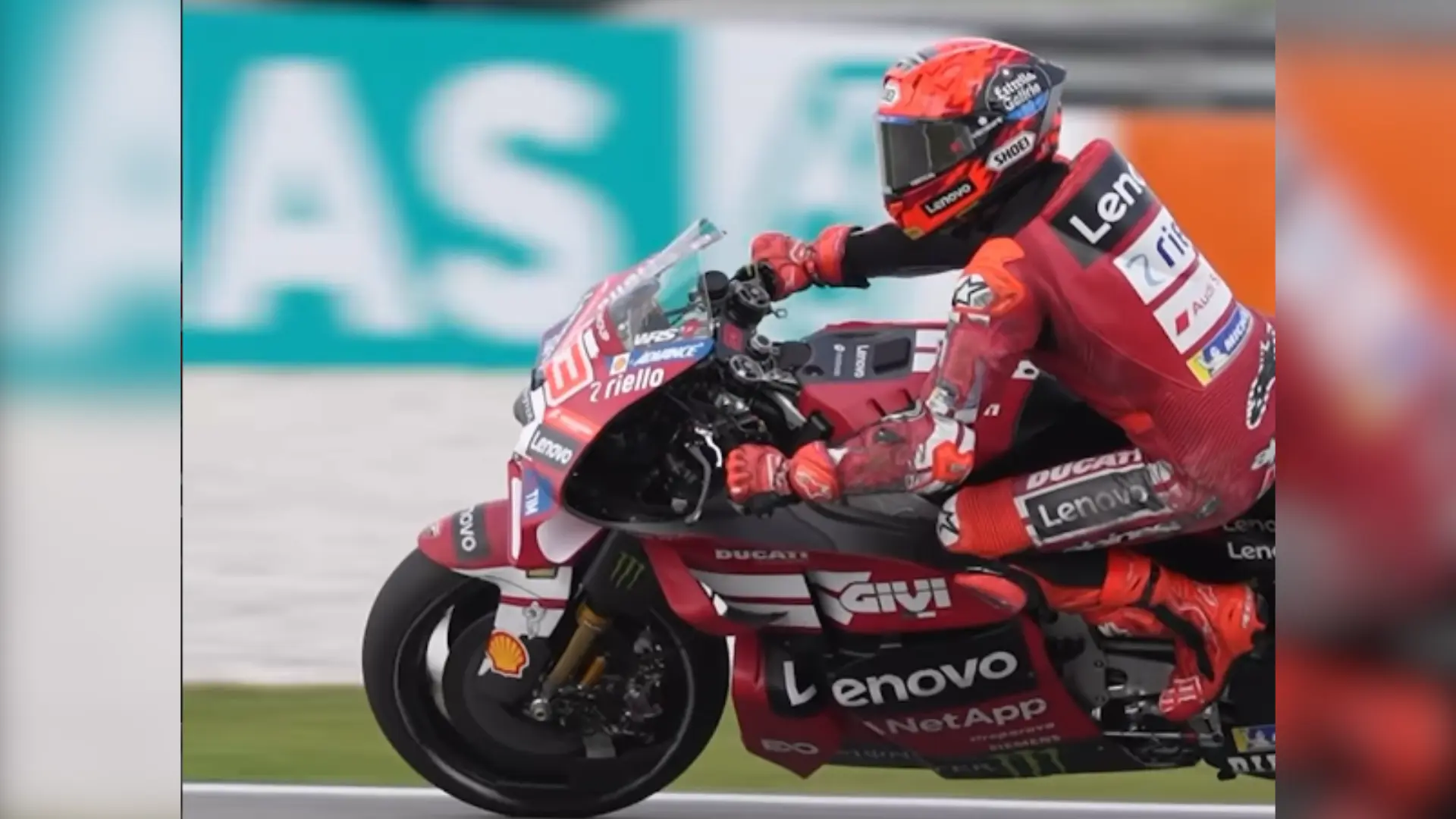 MotoGP: Marc Márquez tem queda, mas dá show em Sepang e Diogo Moreira fica fora do top 10