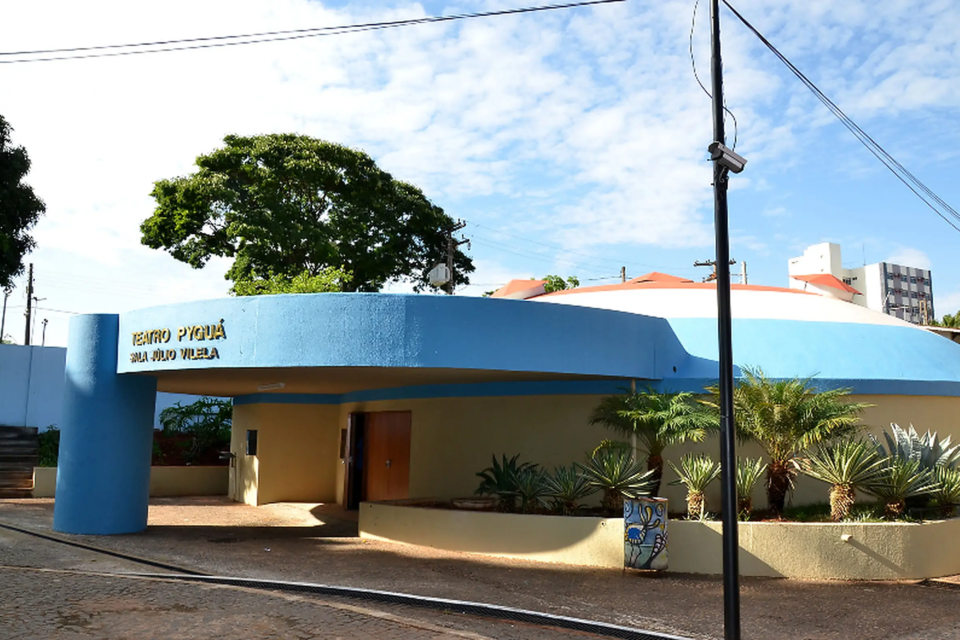 Teatro Pyguá, no Centro Cultural Martim Cererê, em Goiânia, funciona em uma antiga caixa-d'água e integra o espaço associado a histórias de fantasmas e assombrações (Foto: Reprodução/Prefeitura de Goiânia)