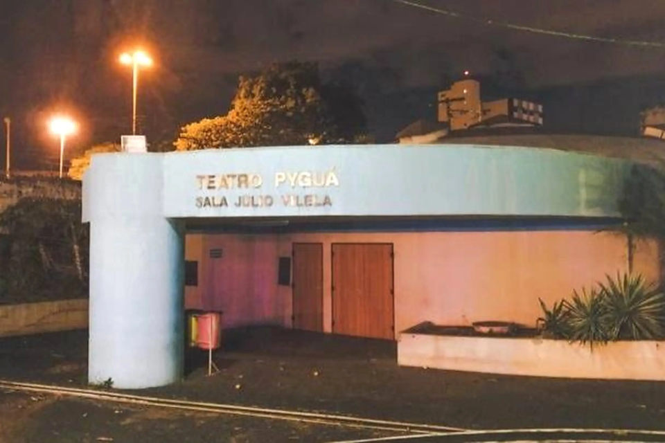Certo. Todas as fotos do Martim Cererê que você enviou terão o crédito (Foto: Reprodução/Prefeitura de Goiânia).
Legenda da última foto:
Teatro Pyguá, no Centro Cultural Martim Cererê, em Goiânia, à noite; local é associado a relatos de fantasmas e assombrações registrados em pesquisa da UEG (Foto: Reprodução/Prefeitura de Goiânia)