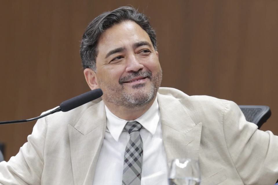 PEC que proíbe