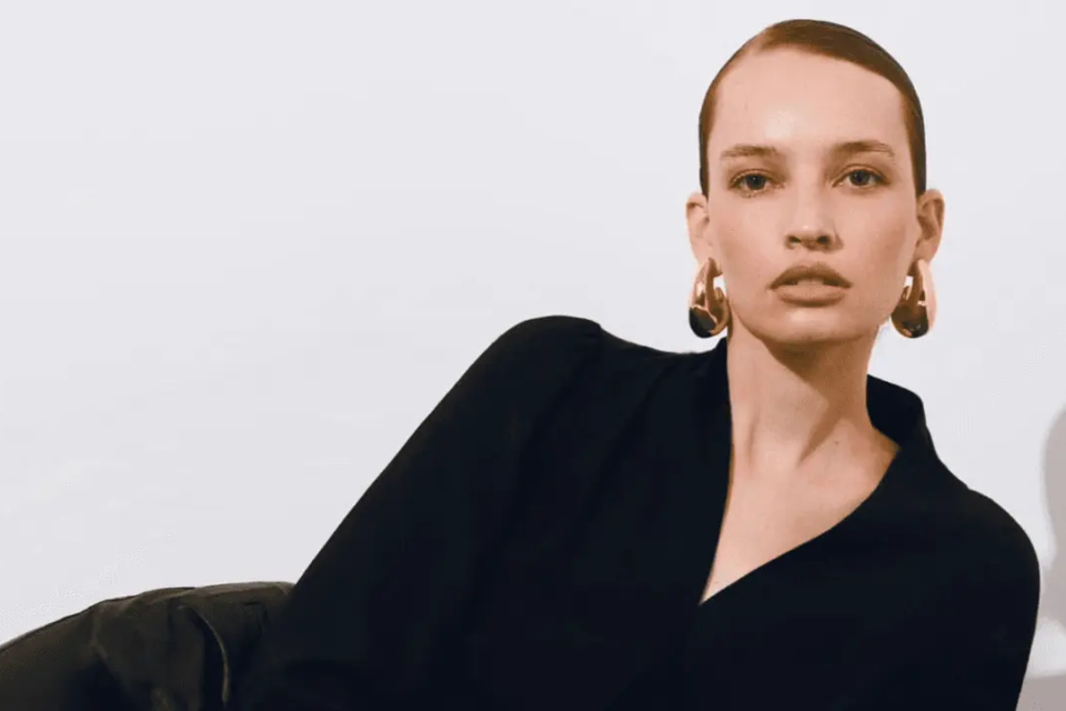 Quem era a modelo brasileira que sofreu infarto fulminante aos 32 anos Baiana Giane Alves deixa dois filhos e marido