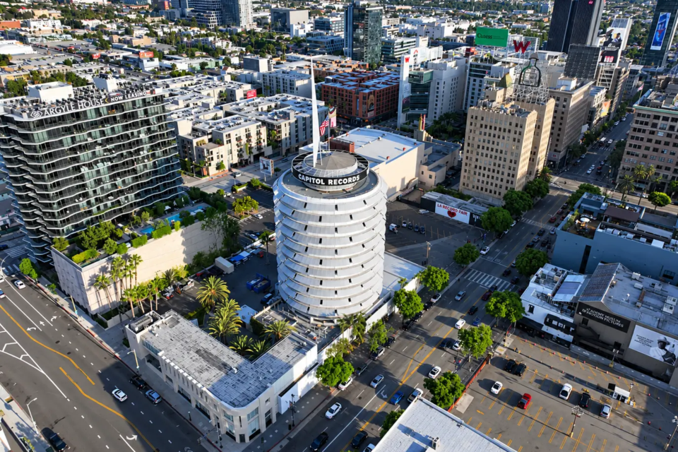 Panorama Aéreo de Hollywood com Capitol Records