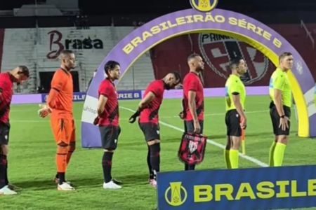 Atlético leva gol no final e perde para a Ponte Preta no tempo inicial