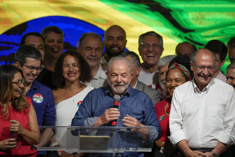 Leia o discurso de Lula na íntegra após vitória sobre Flávio Bolsonaro nas Eleições 2026 presidente enviou recados aos Estados Unidos