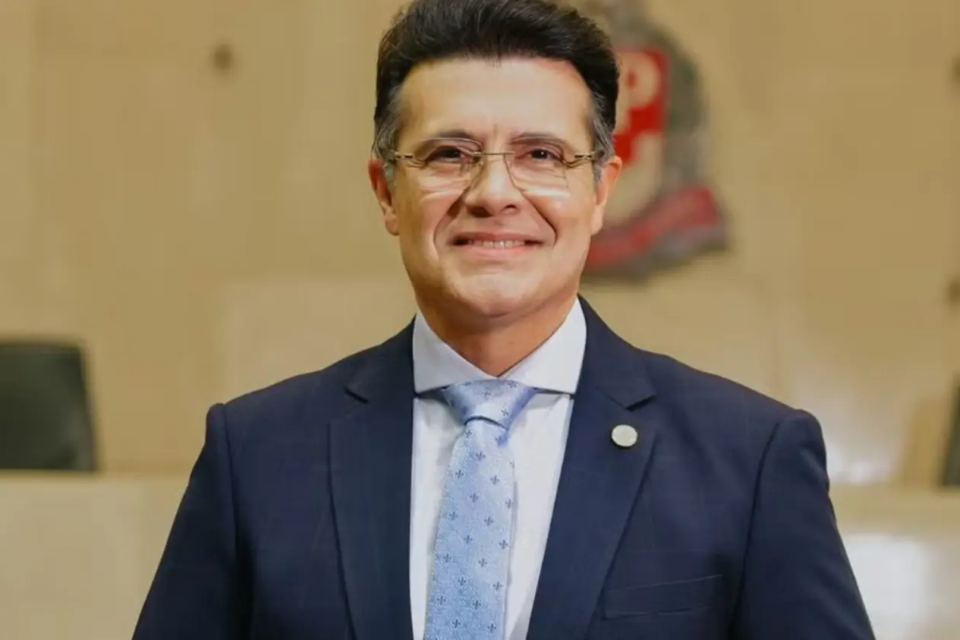 Deputado e cantor gospel, Marcelo Aguiar (PL) é preso após disparar arma em casa noturna Imagens mostram político aparentemente bêbado