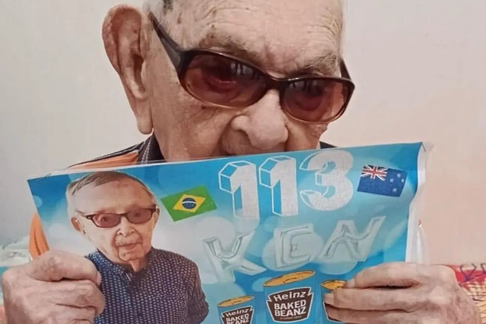 Homens mais velhos do mundo, brasileiro e australiano celebram aniversários juntos; fotos João Marinho Neto ranking de longevidade masculina