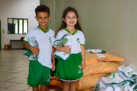 Prazo para solicitar uniformes escolares gratuitos de 2027 em Senador Canedo termina nesta segunda-feira (19) (Foto: Prefeitura de Senador Canedo)