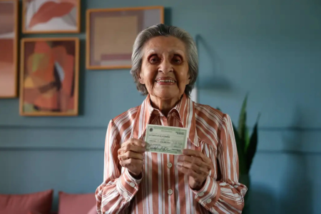 Eleitores com mais de 70 anos não são obrigados a votar, mas podem participar normalmente do segundo turno das eleições de 2026 (Crédito: Agência Brasil - fotógrafo não identificado)