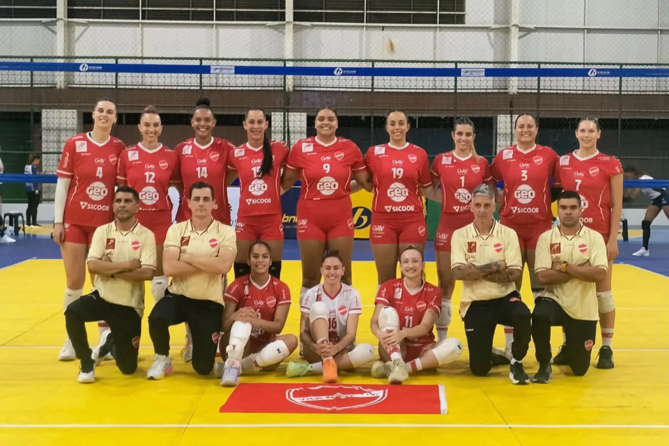 Vila Nova e Ace estreiam com vitória na Superliga C