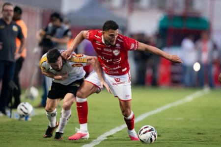 Em confronto direto pela liderança, Vila Nova e Novorizontino empatam após jogo movimentado no OBA