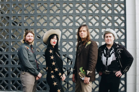 Banda norte-americana Jenny Don’t and The Spurs se apresenta em Goiânia nesta sexta-feira (23)