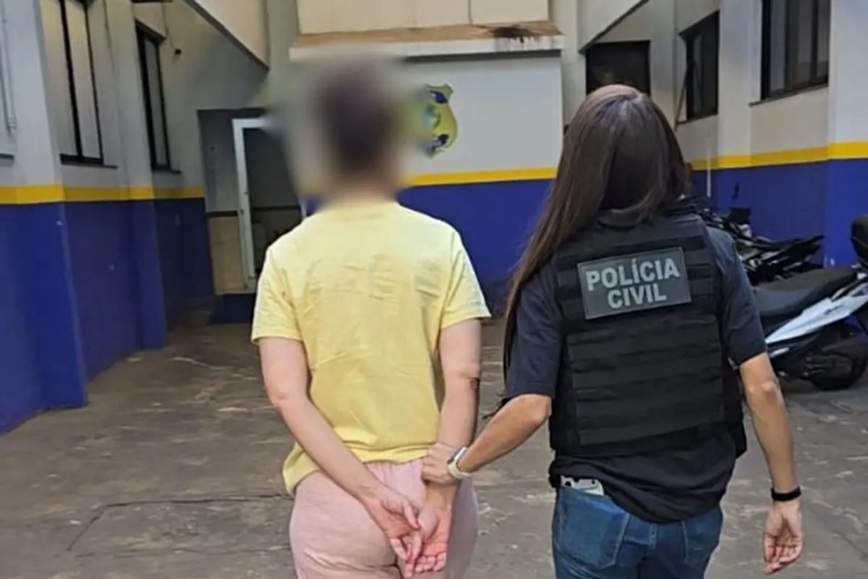 Imagem da mulher presa